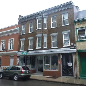 Jeunesse La Belle Planete Backpackers Quebec City